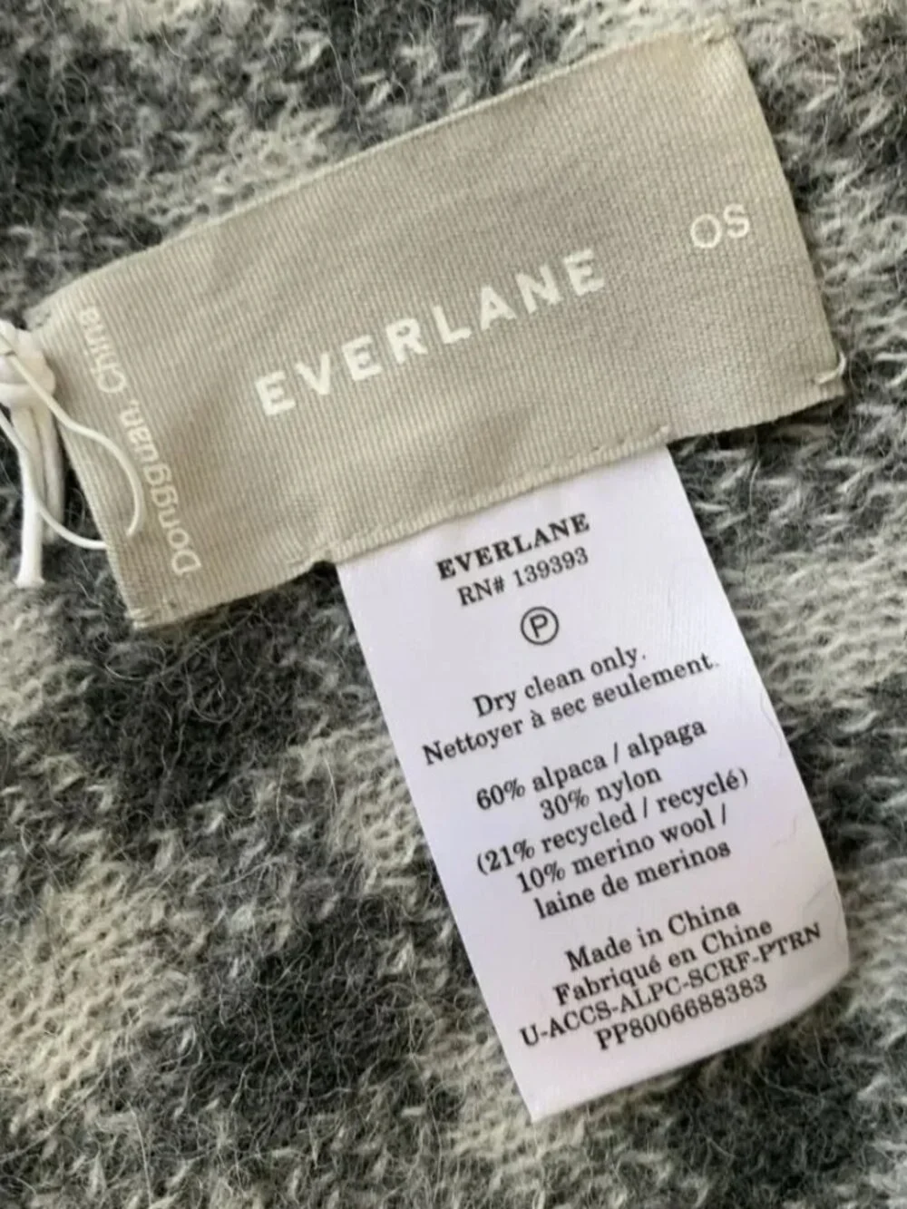 Everlane Scarf Unisex Oversized Gray Checkered Alpaca Nylon Wool Blend EUC